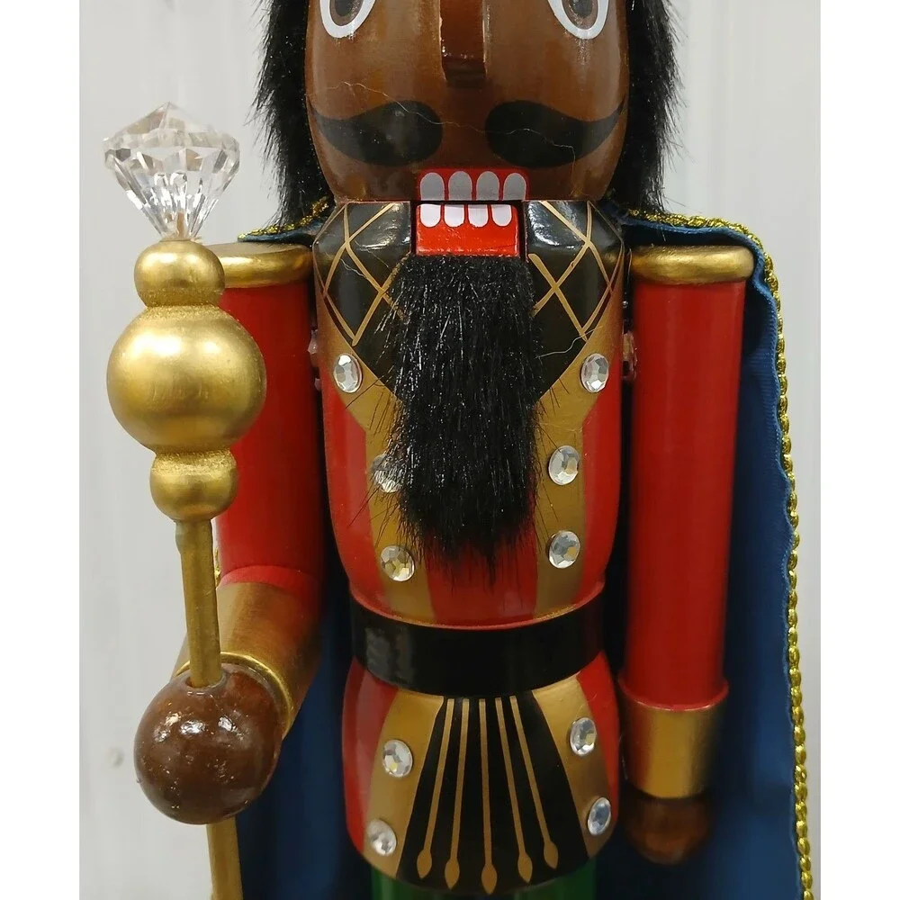Wooden Nutcracker,24